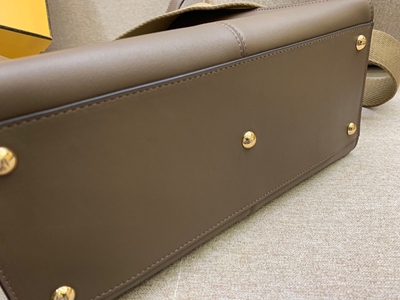 フェンディバッグ素材ディテール